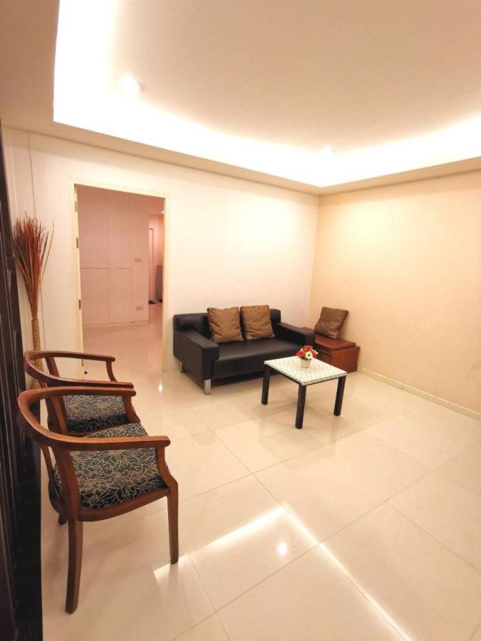 Pon House Chalong Exterior photo