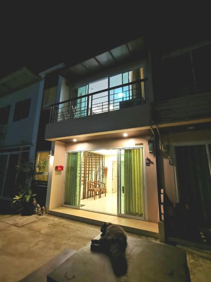 Pon House Chalong Exterior photo